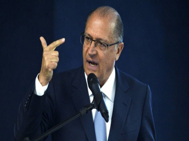 Quem é Geraldo Alckmin, ministro da Indústria e do Comércio de Lula