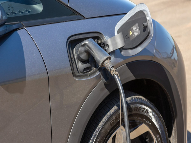 Conheça o país que lidera a transição para carros elétricos